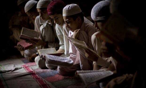 مدارس اسلامیہ پر پابندی عائد کی جائے، بی جے پی لیڈرکا شرپسندانہ مطالبہ