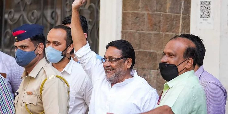 نواب ملک ابھی جیل میں رہیں گے
