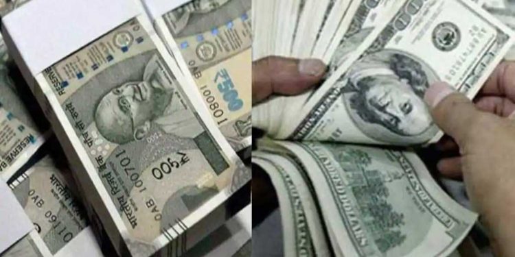 ڈالرکے مقابلہ روپے میں ریکارڈ گراوٹ