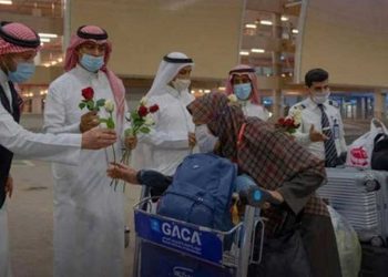 خواتین کو بغیر محرم عمرے کی اجازت مل گئی
