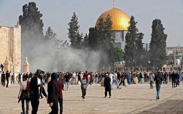 مسجد اقصیٰ میں کشیدگی: اسرائیل نے القدس آمد کے تمام راستے سیل کر دیئے