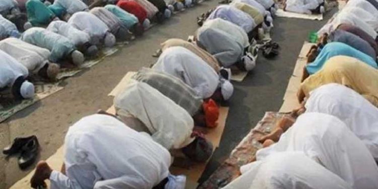 اترپردیش: اس بار سڑکوں پر نہیں پڑھی جائے گی جمعۃ الوداع کی نماز: علما کی اپیل
