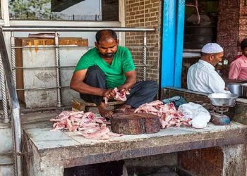 غازی آباد:گوشت کی دکانیں بند رکھنے کا فرمان چوبیس گھنٹے بعد واپس