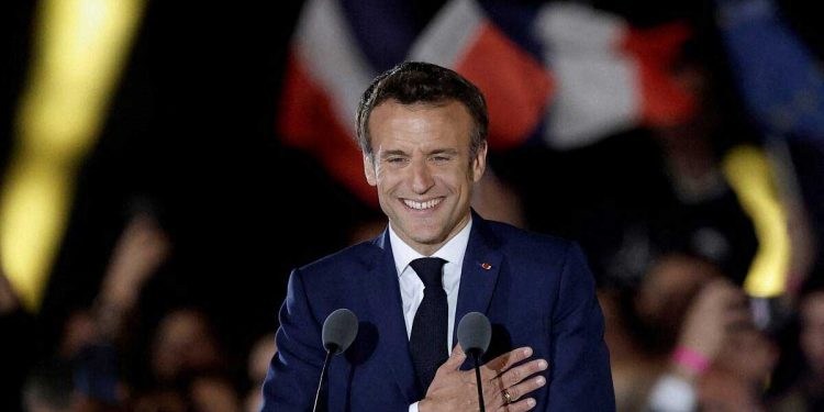دائیں بازو کو شکست،ماکروں دوبارہ فرانس کے صدر منتخب