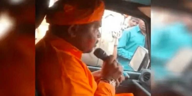 ’….تو تمہاری بیٹیوں کو گھر سے نکال کر ان کا ریپ کروں گا‘،مہنت منی داس کا ویڈیو وائرل