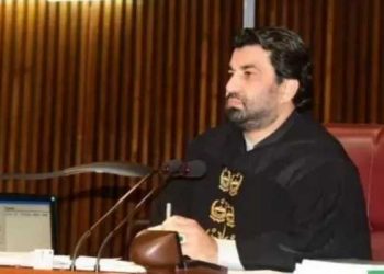 تحریک عدم اعتماد: پاک سپریم کورٹ کے فیصلے کے بعد پانچ اہم سوالات