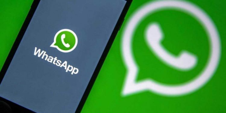 وہاٹس ایپ استعمال کرنے کے لیے اب دینے پڑ سکتے ہیں پیسے! جانئے کیوں