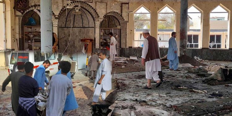 جمعہ کی نماز کے بعد کابل کی ایک مسجد میں دھماکہ، 60 سے زائد کی موت