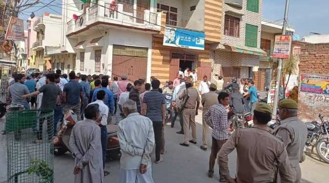 ہاپوڑ میں دن دہاڑے ڈکیتی، بدمعاش لاکھوں لوٹ کر فرار