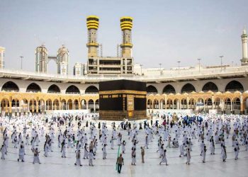 اب ہر قسم کا ویزا رکھنے والوں کو عمرے کی اجازت