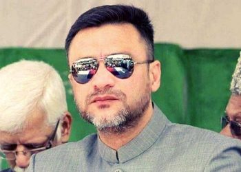 اکبر الدین اویسی نے مغلوں کو اپنا باپ کہا