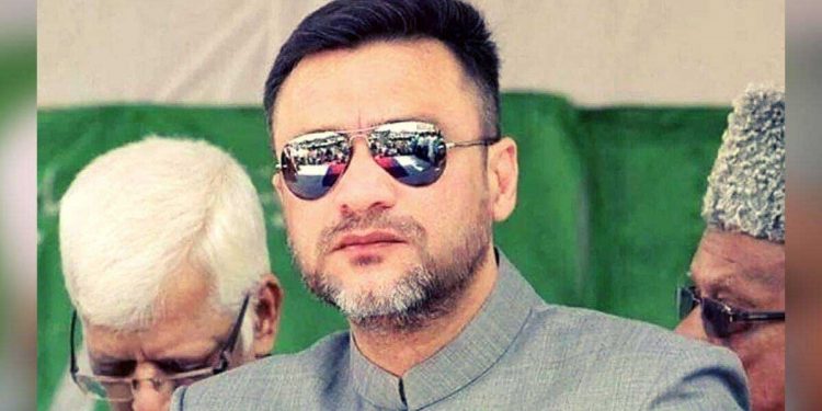 اکبر الدین اویسی نے مغلوں کو اپنا باپ کہا