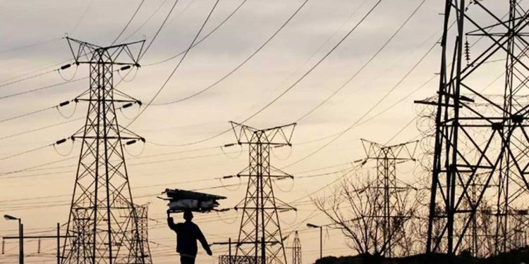 بجلی بحران سے فیکٹری مالکان کی نیدیں ہوئیں حرام ، 11-11 گھنٹے رہتی ہے بجلی گل
