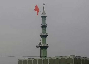 کرناٹک: بیلگاوی میں مسجد کے مینار پر بھگوا جھنڈالہرانے کے بعد حالات کشیدہ