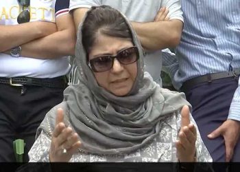 محبوبہ نے کہا :’جن مسجدوں پر نظر ہے ان کی لسٹ دے دو‘