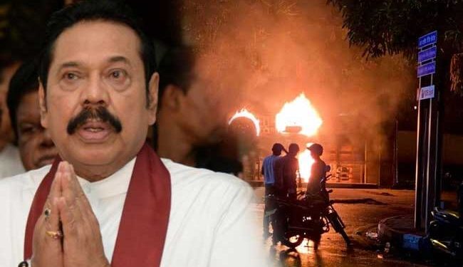 سرلنکا تشدد: راج پکشے نیوی بیس میں پناہ لی ، گھر پر پٹرول بم سے حملہ