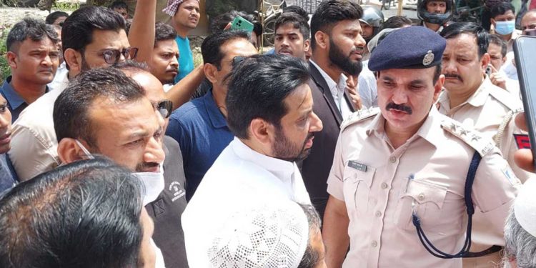 مدن پور کھادر میں کشیدگی،آپ ایم ایل اے امانت اللہ خاں حراست میں
