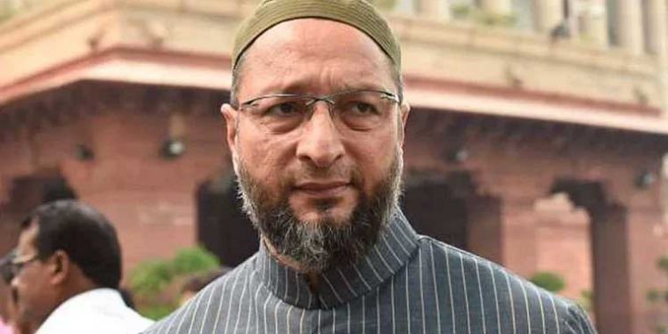 ’امید ہے ڈسٹرکٹ جج انصاف کریں گے‘، سپریم کورٹ کے حکم پر اویسی کا رد عمل