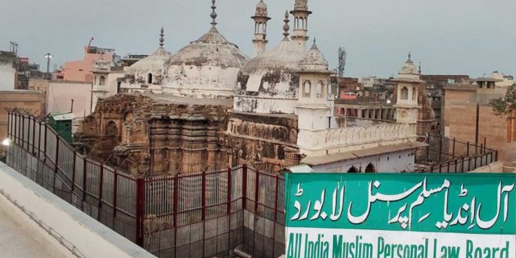 گیان واپی پر بورڈایگزیکٹیو کی ہنگامی میٹنگ،مسلم فریق کی قانونی مدد کا فیصلہ