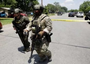 یہ دہشت گردی نہیں!18سالہ لڑکے کی اندھا دھند فائرنگ،19اسکولی بچے مارے گئے