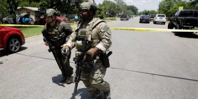 یہ دہشت گردی نہیں!18سالہ لڑکے کی اندھا دھند فائرنگ،19اسکولی بچے مارے گئے