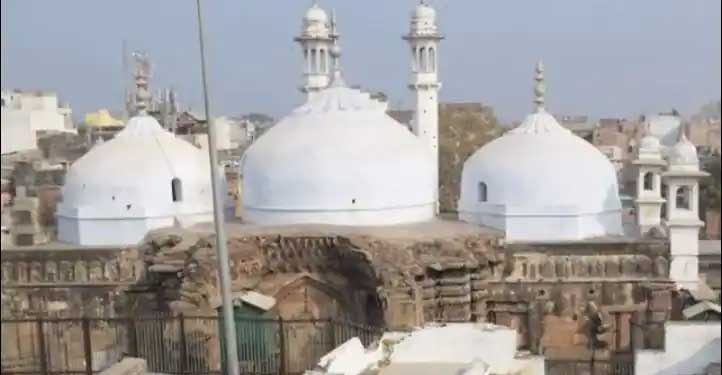 ’اورنگزیب نے زمین پر قبضہ کیا تھا‘،ہندوفریق کا سپریم کورٹ میں دعویٰ
