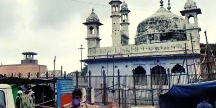 ’مندر توڑ کر بنائی گئی مساجد غلامی کی نشانی‘،مہاتما گاندھی کا مضمون وائرل