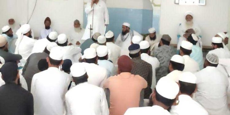 مسلمان مایوسی و خوف کا شکار نہ ہوں، قانونی لڑائی لڑیں:مفتی محمد احمد خاں