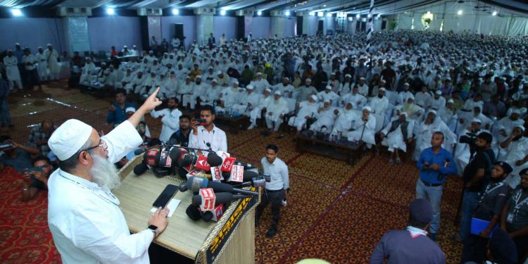 جن کو ہمارا مذہب برداشت نہیں وہ ملک چھو ڑ کر چلےجائیں: محمود مدنی