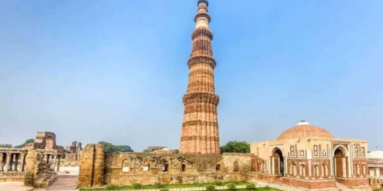 قطب مینار احاطہ کی بھی کھدائی ہوگی،اے ایس آئی ٹیم کا دورہ