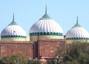 متھرا کی شاہی عیدگاہ سیل کرنے کی مانگ عدالت پہنچی