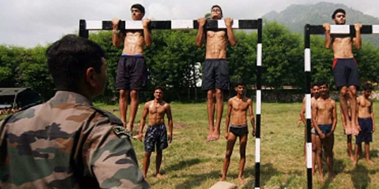اگنی پتھ اسکیم: اگلے 10 سالوں میں تین لاکھ تک گھٹ جائے گی آرمی میں جوانوں کی تعداد !