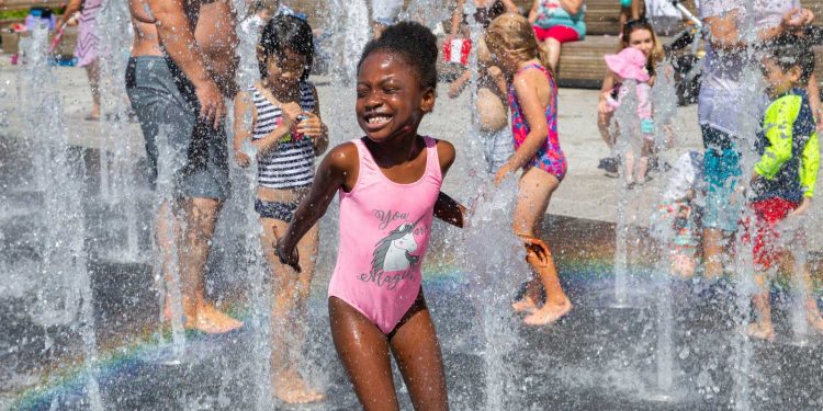 امریکہ: درجہ حرارت 100 ڈگری تک پہنچنے کا خدشہ! انتباہ جاری