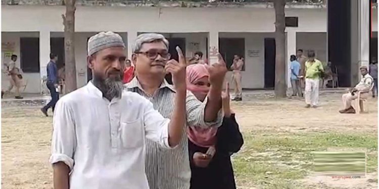 رامپور میں کم ووٹنگ ایس پی کا کھیل خراب کرے گی !