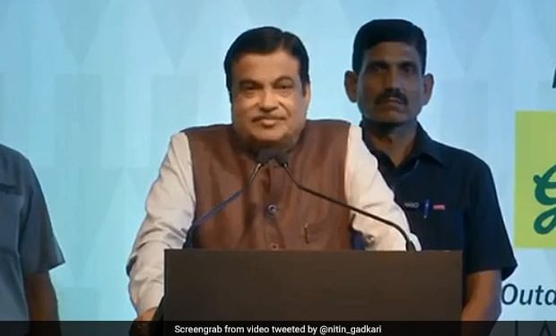 سرکار وقت پر فیصلے لینے میں ناکام،گڈکری کا اپنی سرکار پر ہی سوال