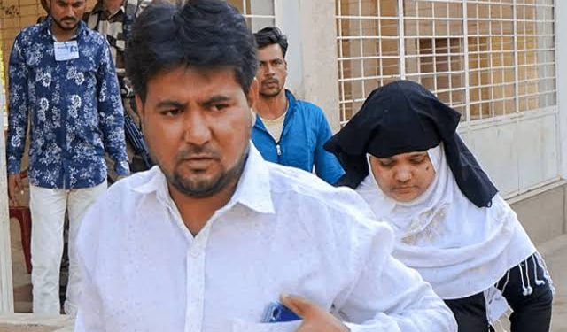 بلقیس کے مجرموں کی رہائی پر گجرات سرکار کو نوٹس
