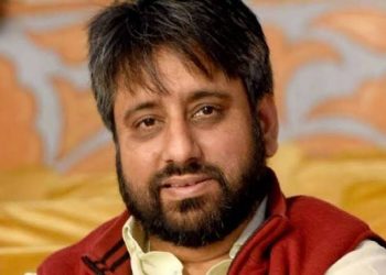 امانت اللہ خاں کا جلوہ،وقف بورڈ کےباغی ممبروں میں پھوٹ
