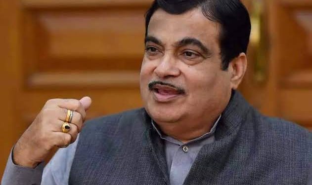 ‘چڑھتے سورج کی پوجا مت کرو’ گڈکری کے تیور برقرار