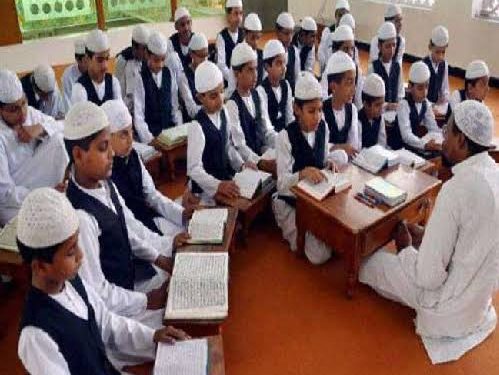 مدارس پر آفت,خود اہل مدارس ذمہ دار