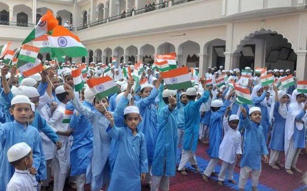 مدارس پر آزمائش:کیا تازیانے کے بغیر ہم حرکت نہیں آسکتے؟