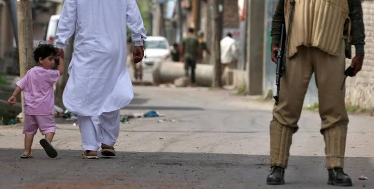 کشمیر میں دو ممتاز مذہبی اسکالر سمیت سات علما گرفتار،پبلک سیفٹی ایکٹ لگایا