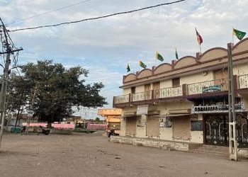 گجرات:پولیس نے مسلمانوں کو باندھ کر پیٹا،’تماشہ’ دیکھنے کو گاؤں والوں کوجمع کیا