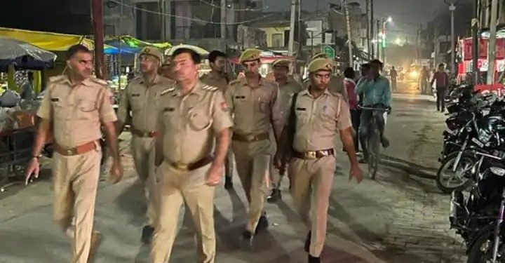 شاہجہاں پور: قرآن کے نسخے کو آگ لگانے کے واقعہ سے کشیدگی،بھاری پولیس فورس تعینات