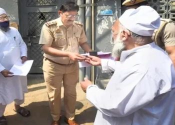 عدالتی حکم پر تبلیغی مرکز کی چابیاں پولیس نے مولانا سعد کو دے دیں