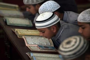 اعظم گڑھ میں219مدارس کاغذوں پر،سرکاری امداد بھی لی،اب ہوگی کارروائی