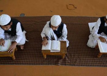 مدارس میں غیر مسلم طلبا ،جانچ کرانے کا حکم