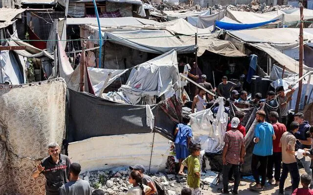 غزہ میں رہیں گے غزہ میں مریں گے فلسطینیوں کا عزم، اسرائیل کی دھمکیاں ،بمباری، بے اثر