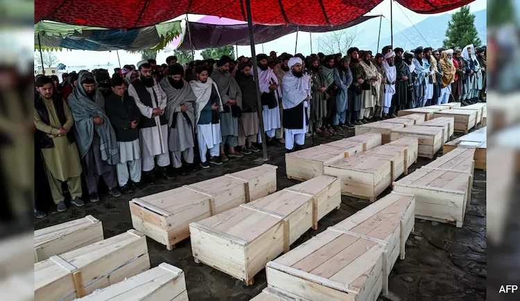 پاکستان کے افغانستان میں 'ڈبل ٹیپ' حملے