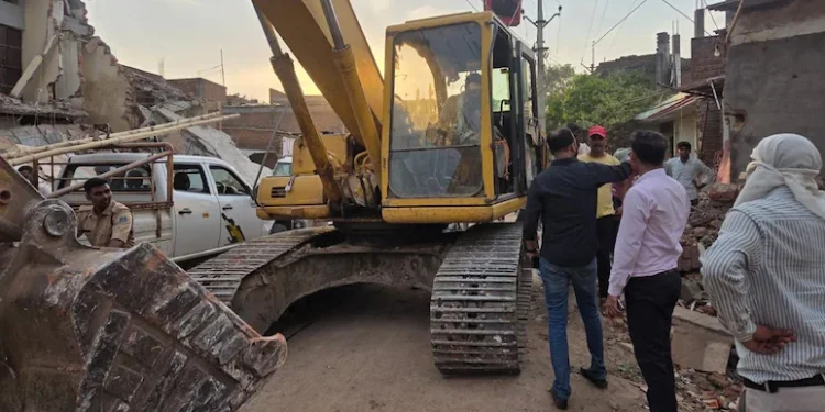 بلڈوزر آپریشن