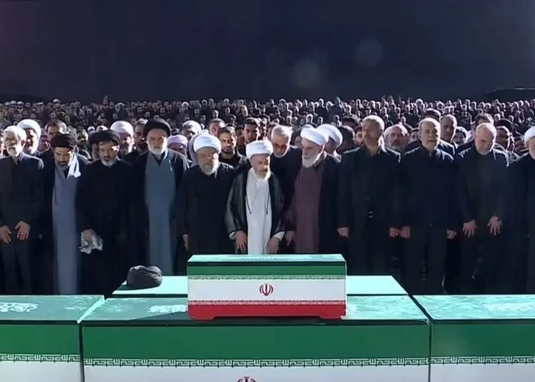 خامنہ ای کے جنازے میں مجتبیٰ خامنہ ای کی غیر حاضری نے اٹھائے کئی سوالات